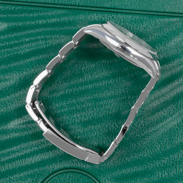 Rolex Oyster Perpetual 126000